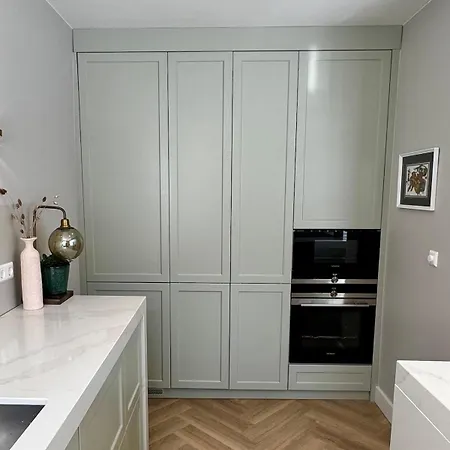 Luxurious, Spacious Apartment