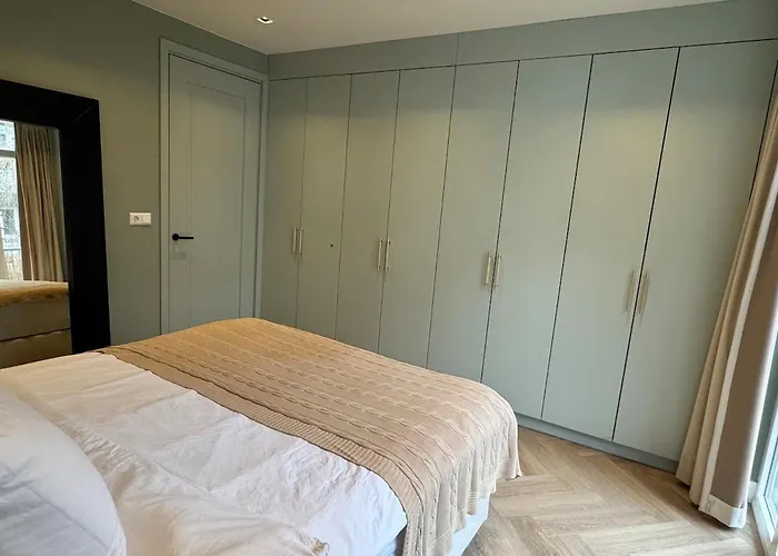 Luxurious, Spacious Amsterdam