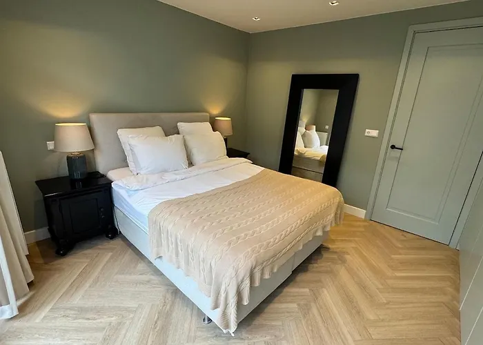 Luxurious, Spacious Amsterdam