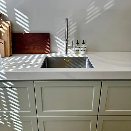 Luxurious, Spacious *